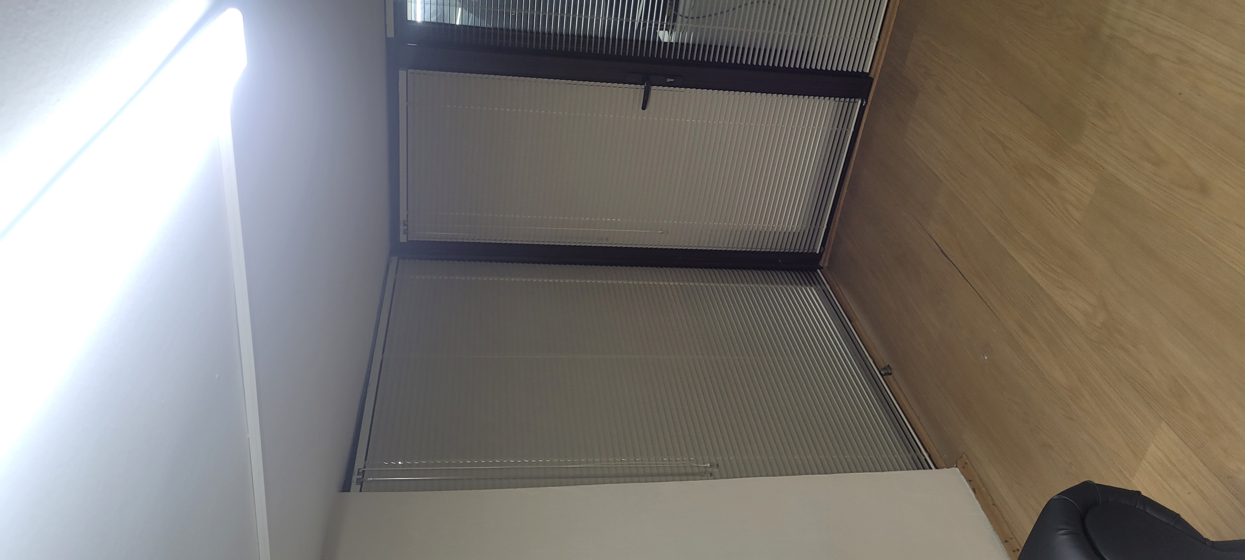 ستائر ألمنيوم عمودية - الصورة 12