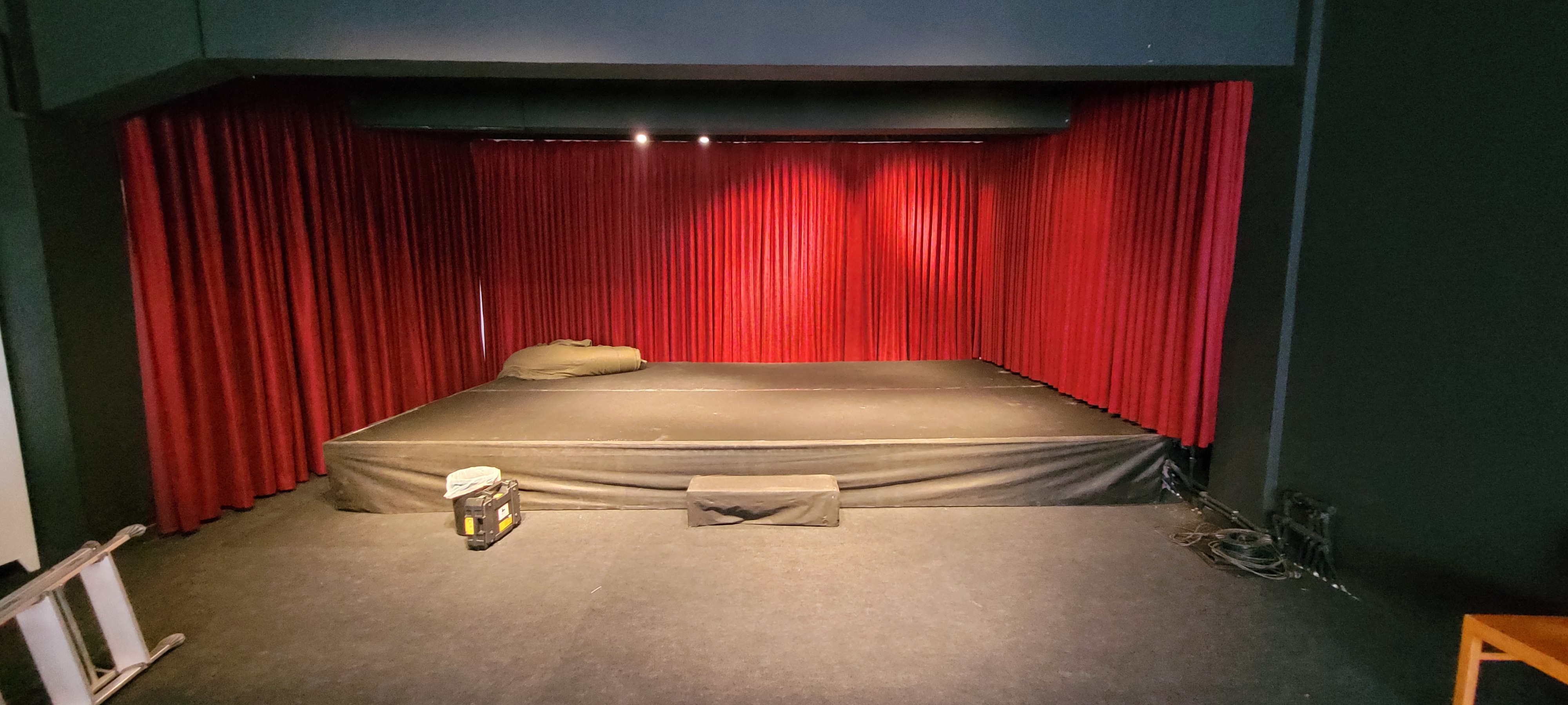 Sahne Perdeleri - Görsel 11